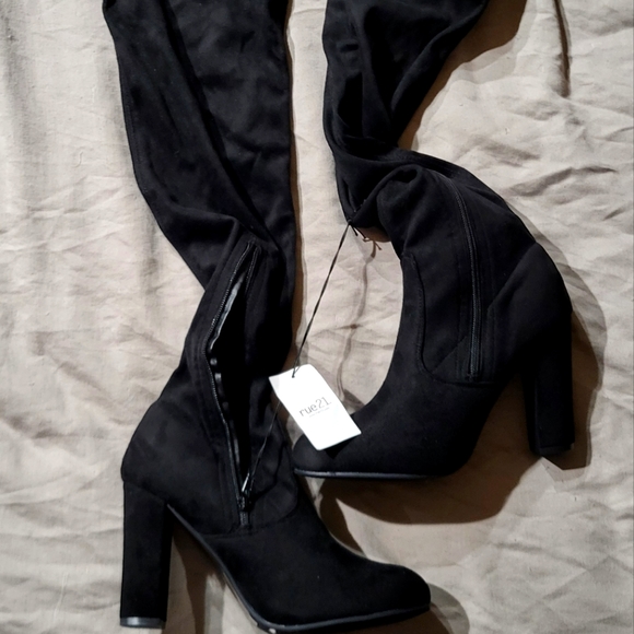 New Rue 21 Black Over the Knee Tie Heeled Boots - Picture 1 of 2